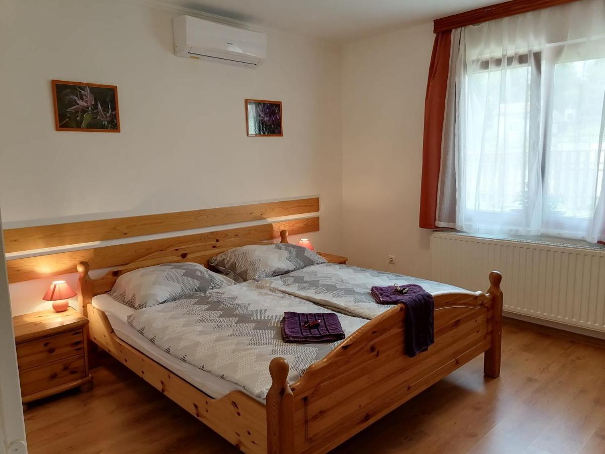 8888 Apartmanhaz Lispeszentadorjan Экстерьер фото